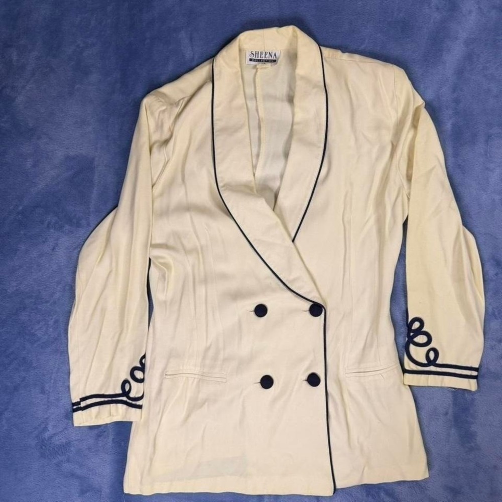 Vintage white & navy double breasted blazer with embroidered detail women size L